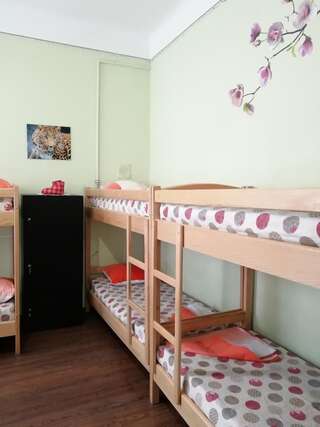 Хостелы Play Hostel Львов Кровать в общем 8-местном номере-3