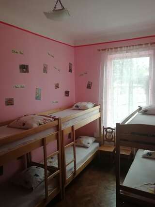 Хостелы Play Hostel Львов Кровать в общем 8-местном номере для мужчин и женщин-1